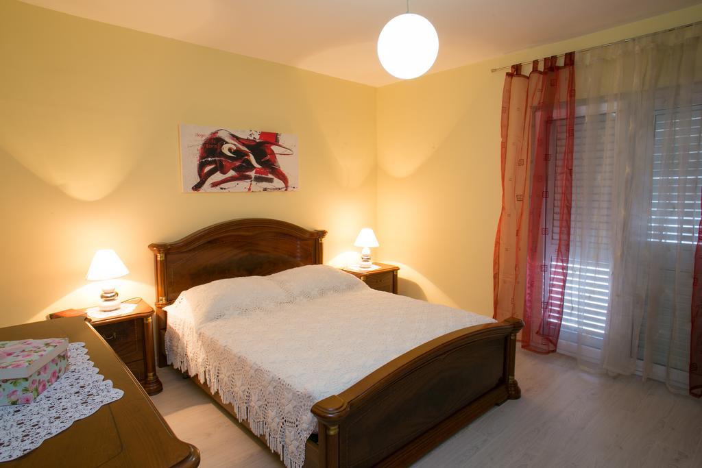 Apartments Tomulic Novalja Luaran gambar